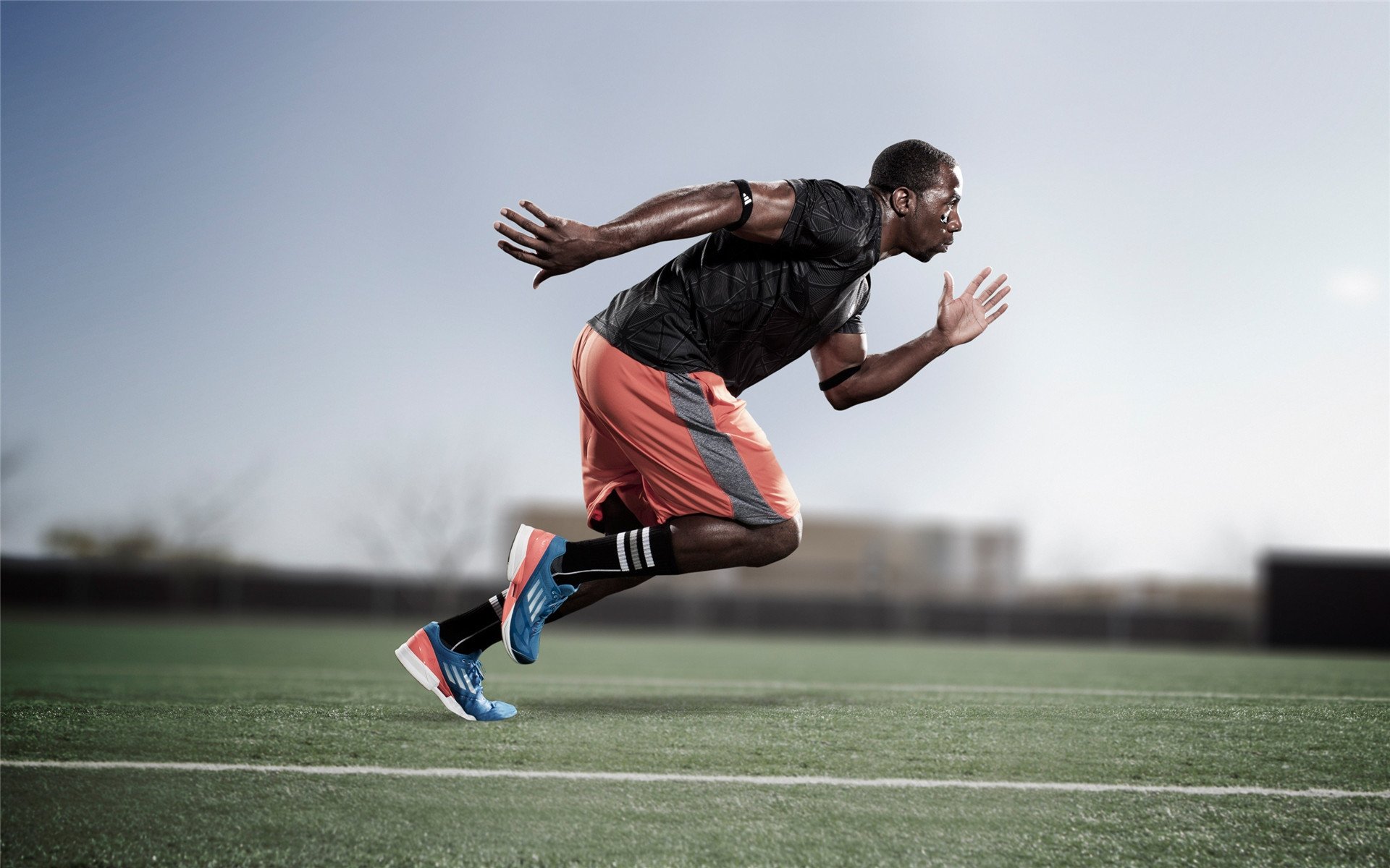 开云APP-年度焦点之战之夜，当英格拉姆的节奏成为球场唯一法则