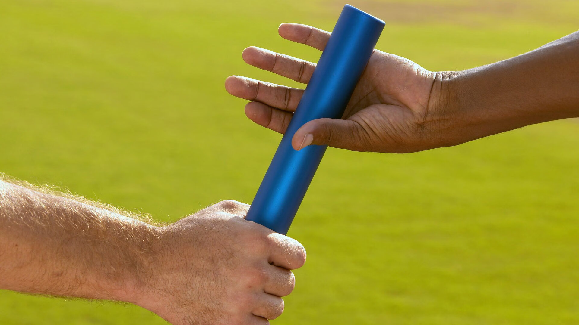 开云体育平台APP-本泽马爆发，几内亚压哨击败巴黎，足球如何重塑非洲的殖民伤痕？