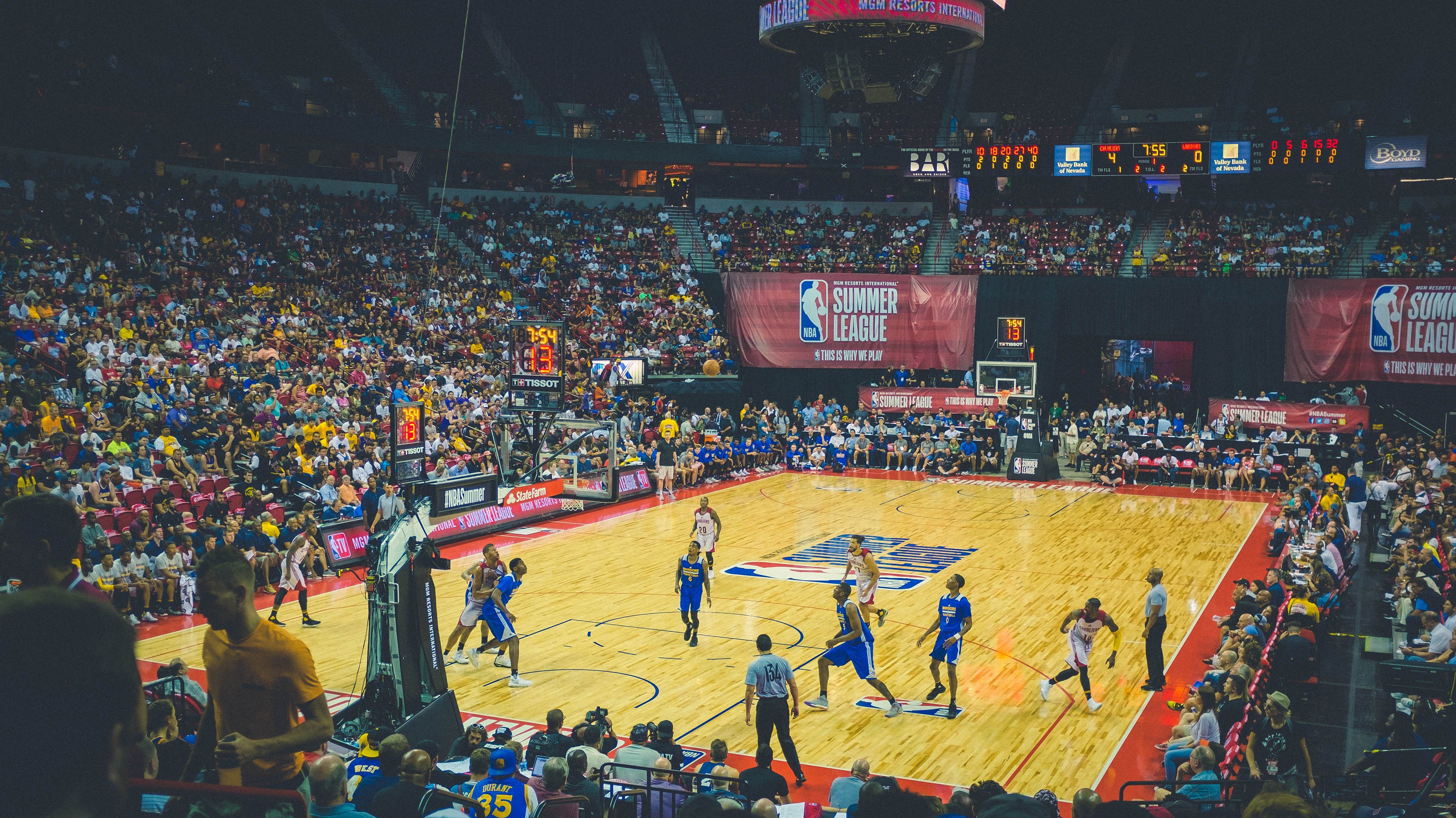 开云下载-欧冠半决赛之夜，杰伦·格林在焦点战证明自己，从休斯顿到马德里，篮球少年如何征服欧洲